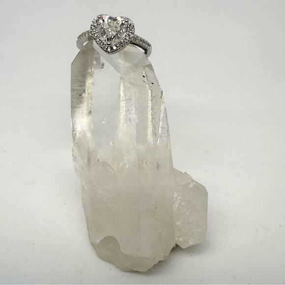 Ring Silver Heart-Shaped Diamond Ring - Picture 10 of 11